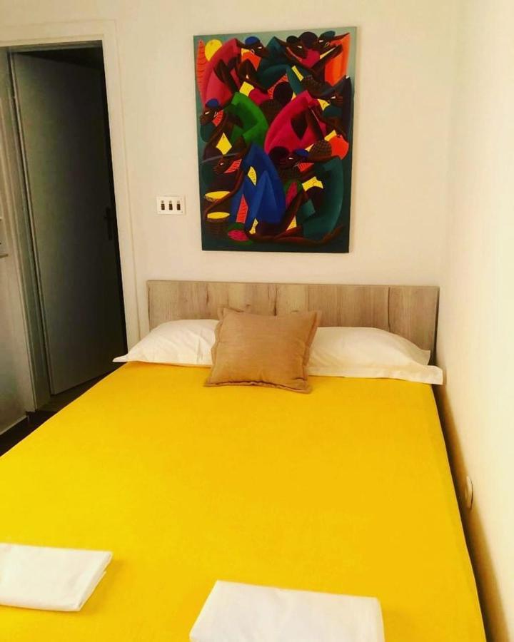Guest House Inara Neum Bagian luar foto