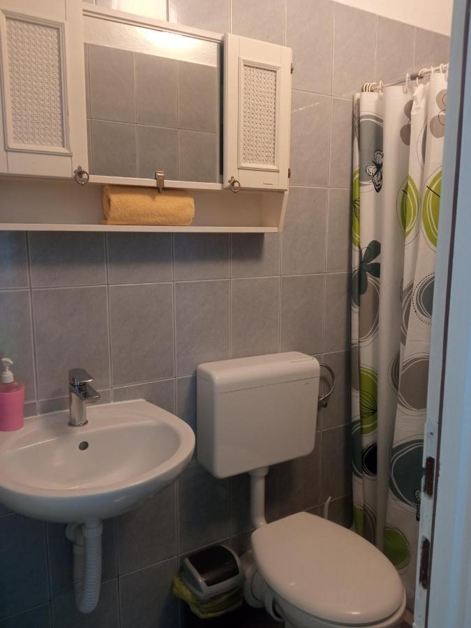 Guest House Inara Neum Bagian luar foto