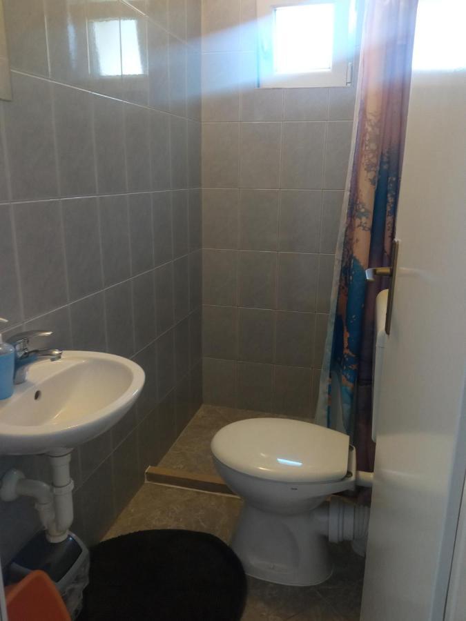 Guest House Inara Neum Bagian luar foto