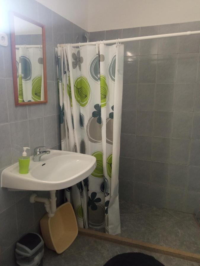 Guest House Inara Neum Bagian luar foto