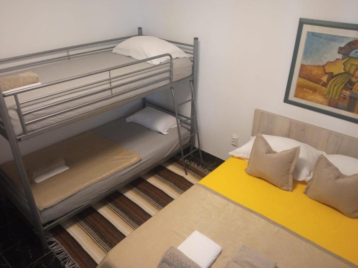 Guest House Inara Neum Bagian luar foto